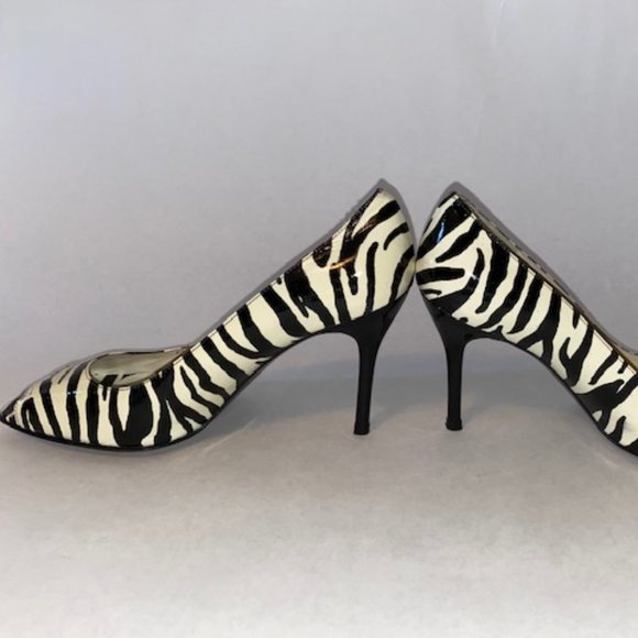 Stuart Weitzman Open Toe Shoe - Picture 3 of 5